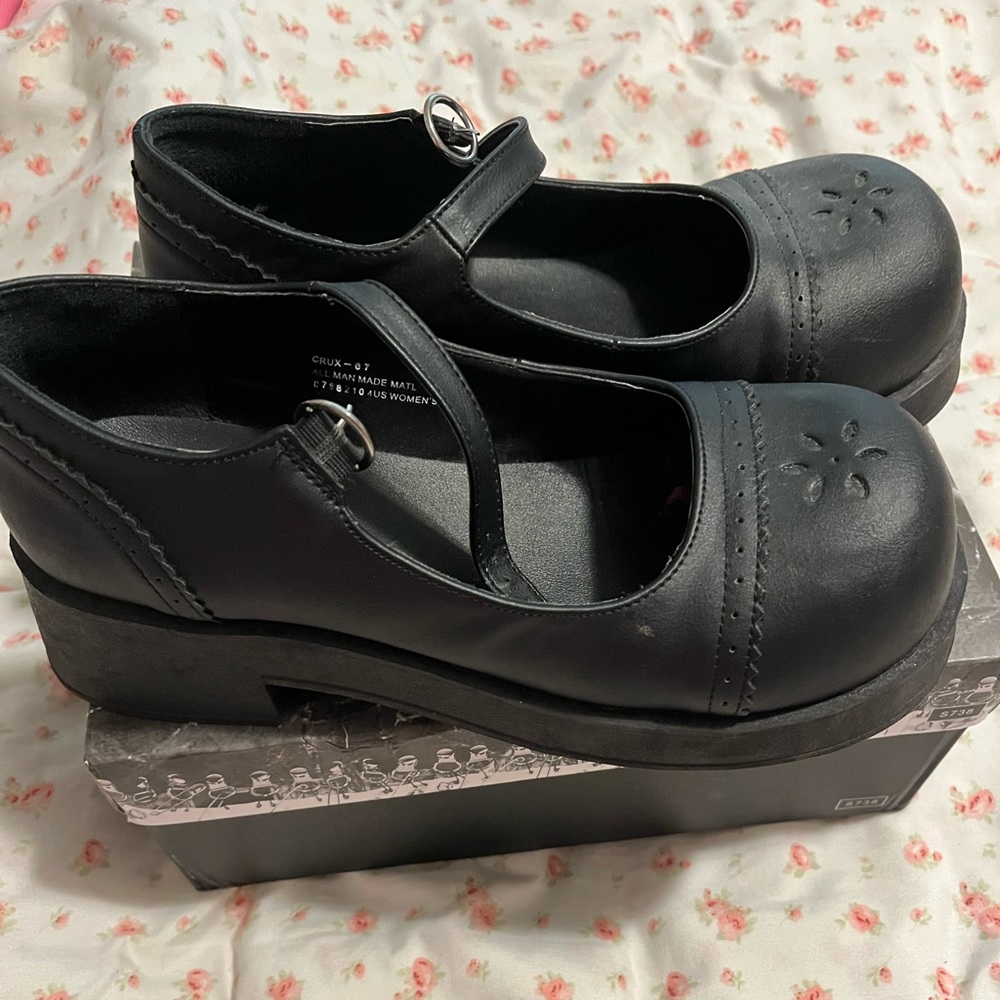 Women’s Demonia Crux 07
